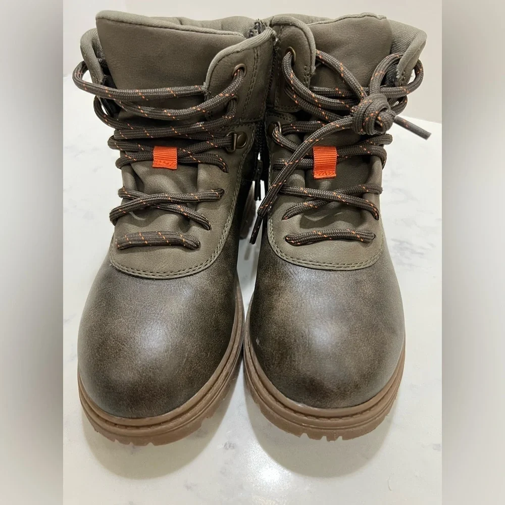 Kenneth Cole Urban Brown and Orange Boots